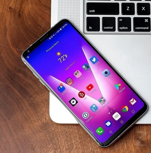 Smartphone v30 vs996 oled - v30,